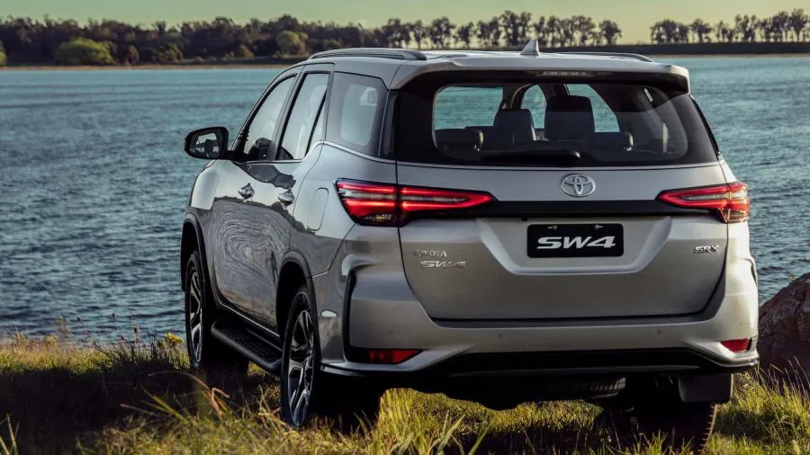 toyota-sw4-1703516