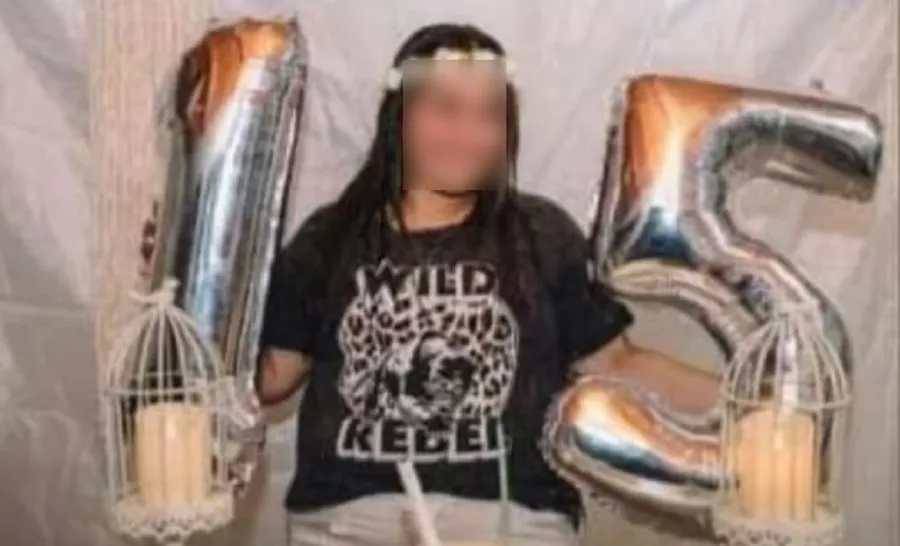 morena-flores-1600944