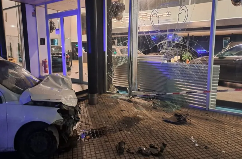 Choque Concesionaria 2