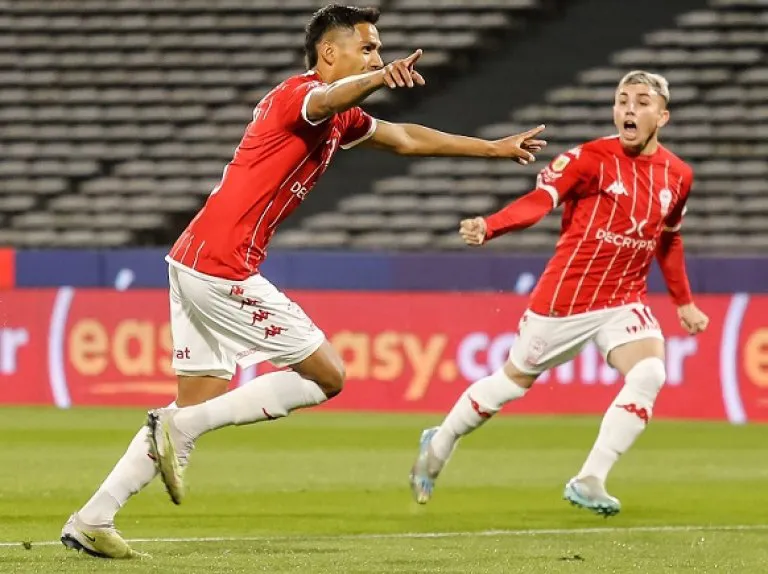 7366ebec9633943c5111a6a5b5ce65e6_M