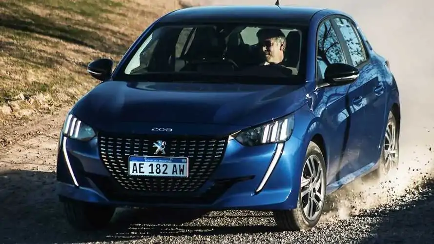 critica-peugeot-208-feline-1-6-tiptronic-2021