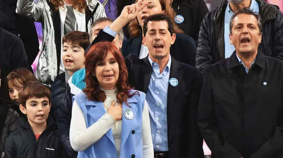 20230528cristinawadomassacuarterolog-1576418