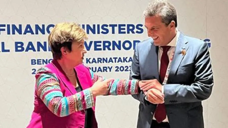 fmi-por-que-es-clave-el-adelanto-de-fondos-para-confirmar-la-candidatura-de-sergio-massa-1587500