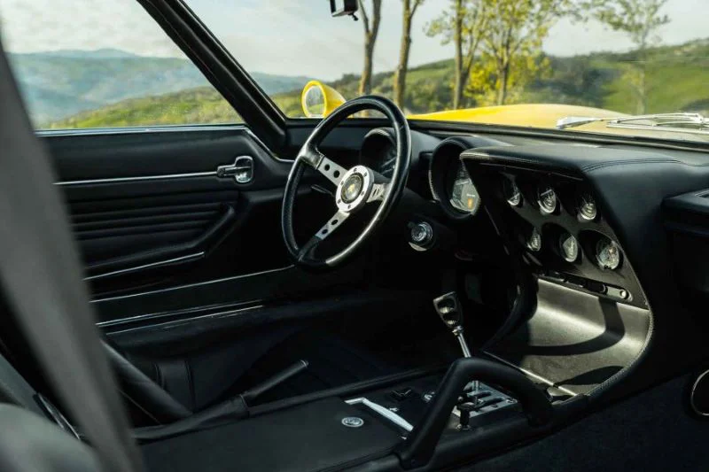 el-lamborghini-miura-cumplio-60-anos 3