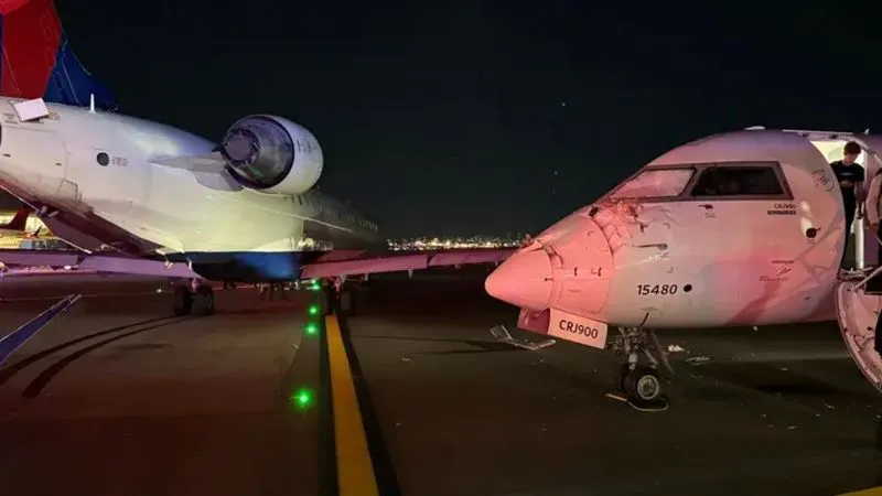 Choque Aviones