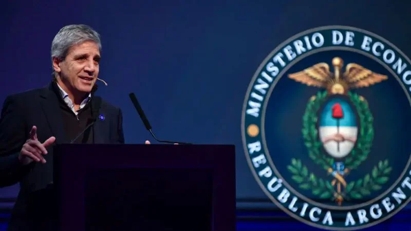 luis-caputo-en-latam-economic-forum