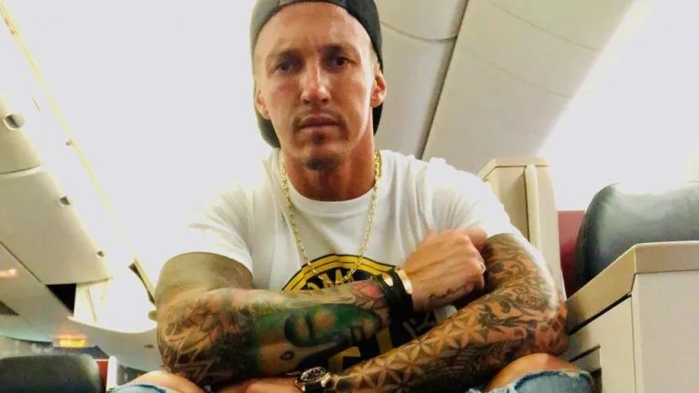 d035d8a54de75badc4c69c6ff3576817_M