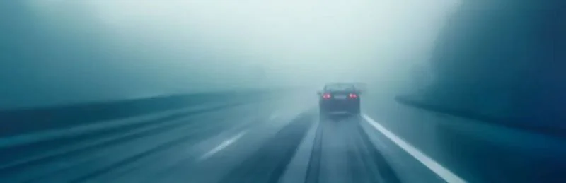 como-manejar-en-zonas-de-neblina-y-poca-visibilidad