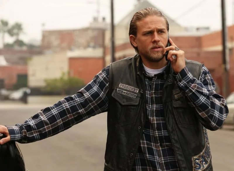 Charlie-Hunnam