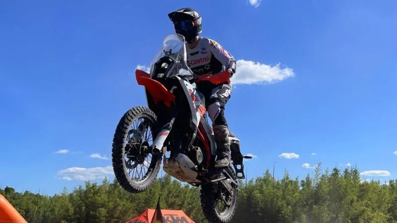 ktm-390 1