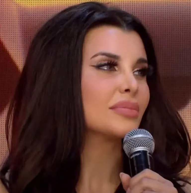 6ee9fcf97556799f96813ef5ea2de96e_M