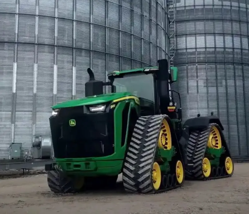 John Deere 2