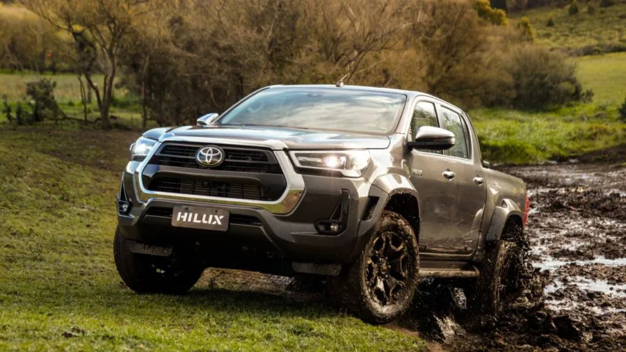 toyota-hilux-1729898