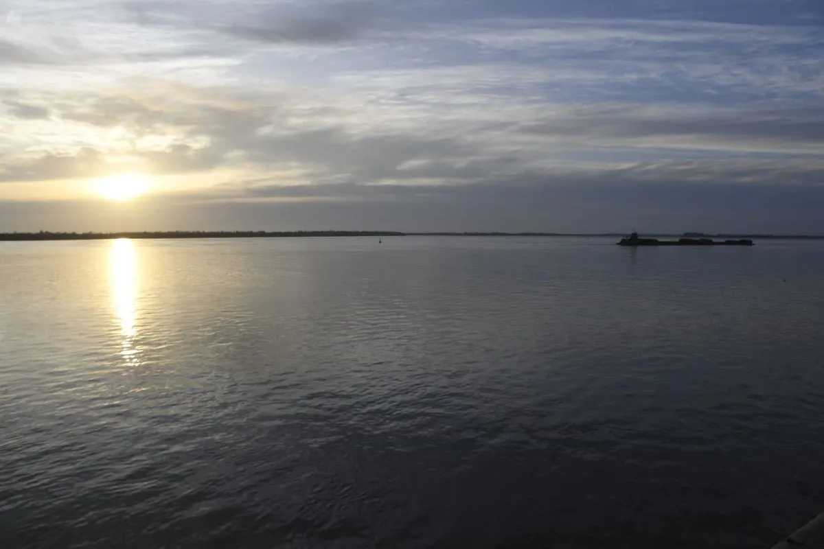 clima-rosario-nublado-rio-parana-1