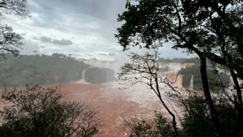 incremento-en-el-caudal-del-rio-iguazu
