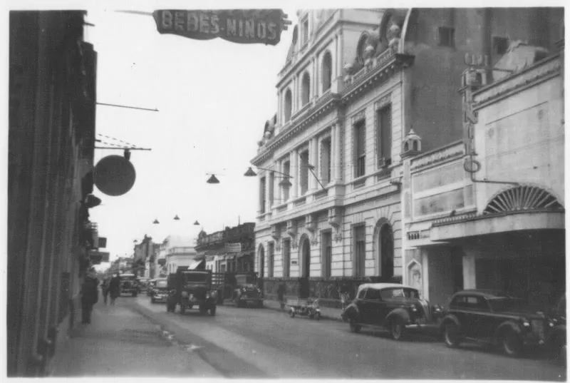 banco municipal_sarmiento 1350_frente