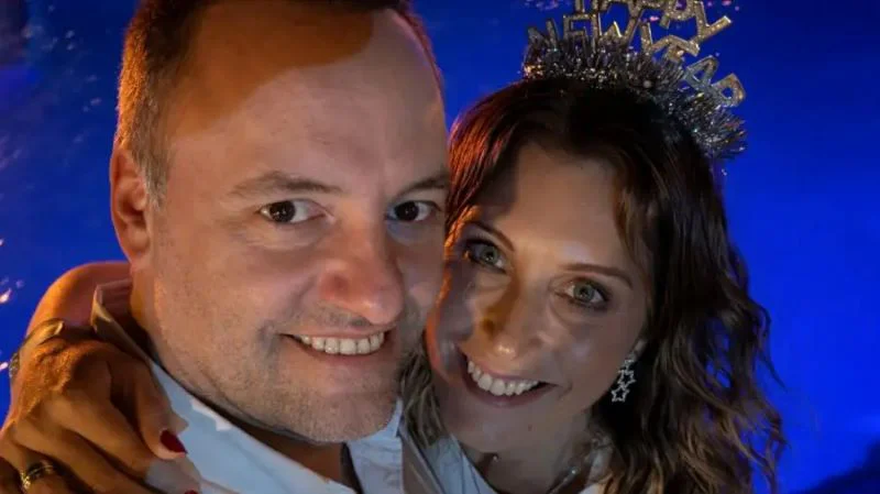 bettina-angeletti-y-manuel-adorni