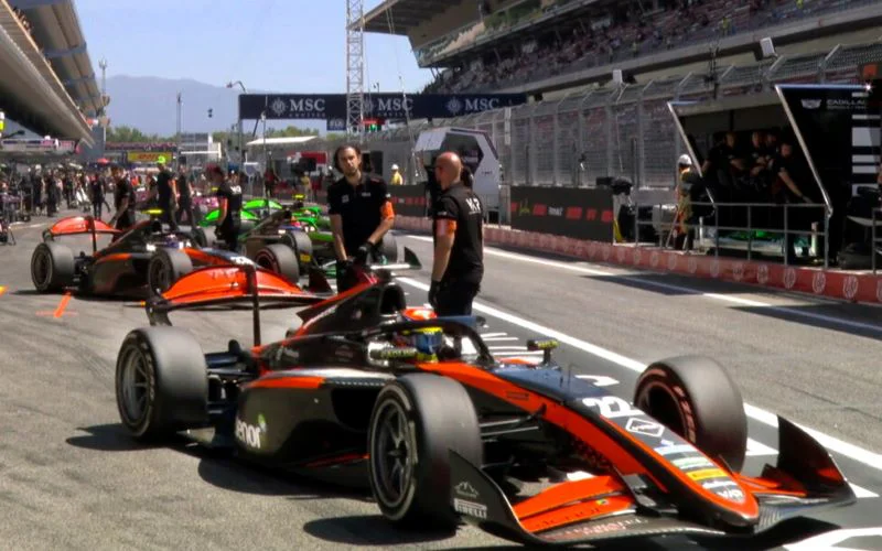 Varrone-FIA-F2-Barcelona-pitlane
