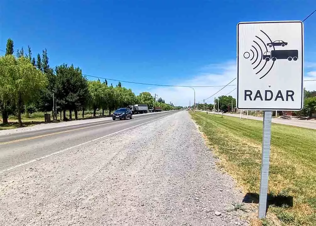 radar-control-de-transito-gobierno-de-rio-negro-ruta-cinemometro-002