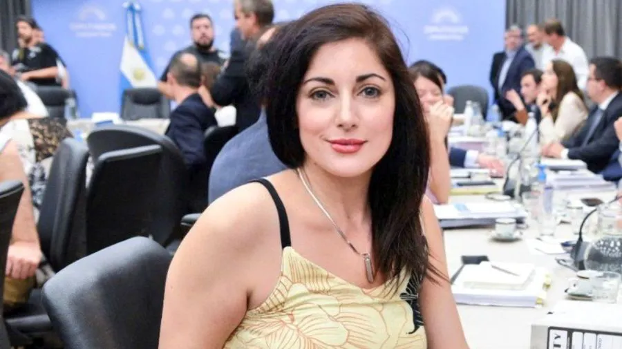 juliana-santillan-diputada-de-lla-1735075