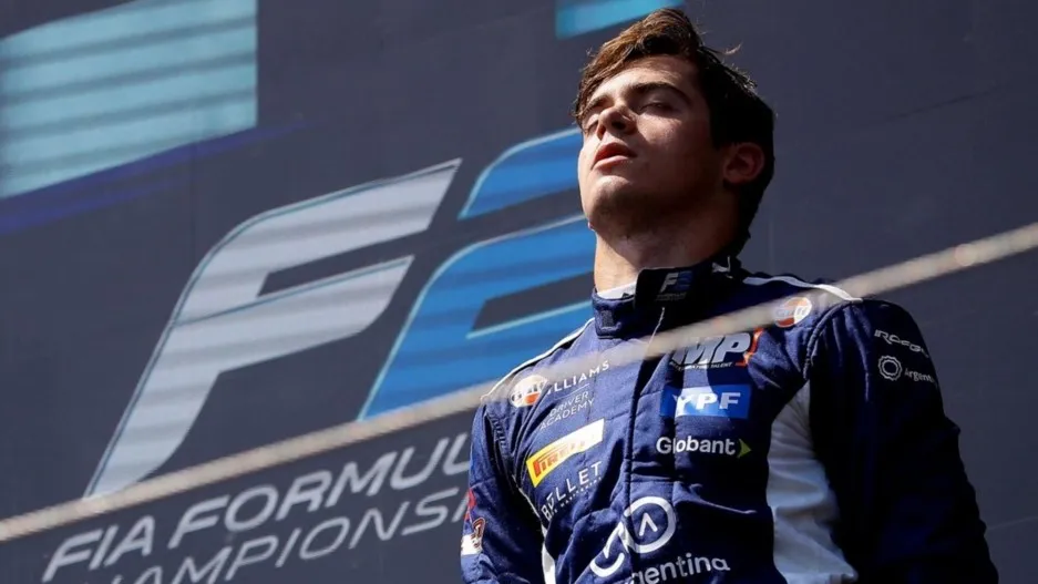 colapinto_1_crop1716811524140.jpg_1480801792