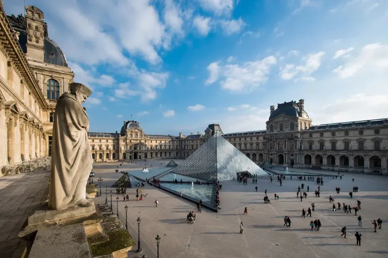 Louvre