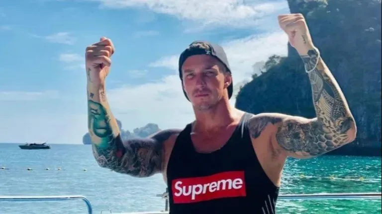 3907ebed97073f6b90be53307f82992c_M