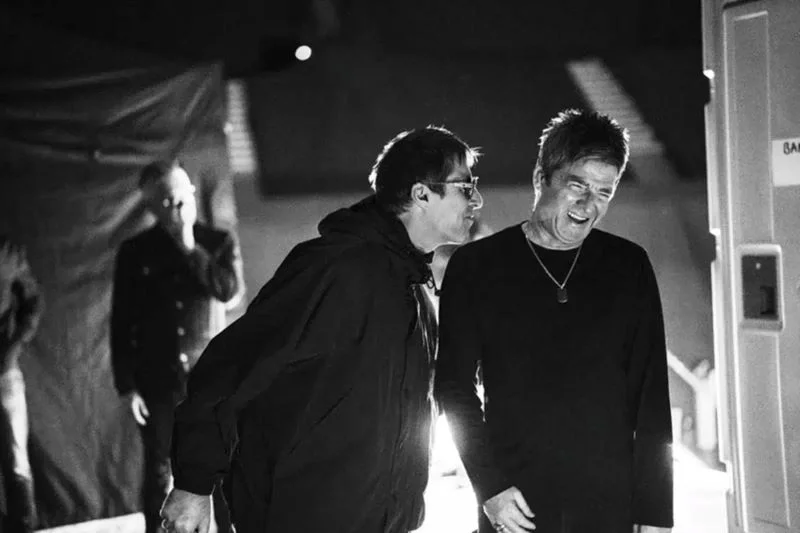 liam-gallagher-noel-gallagher