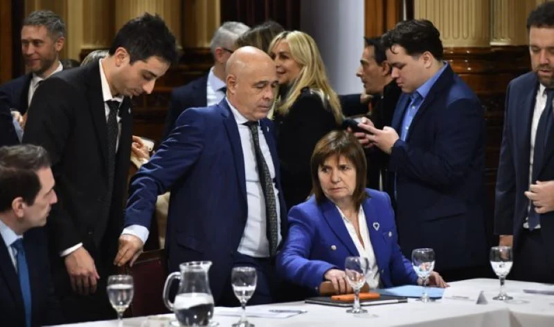 senado-bullrich-interpelacion-adorni