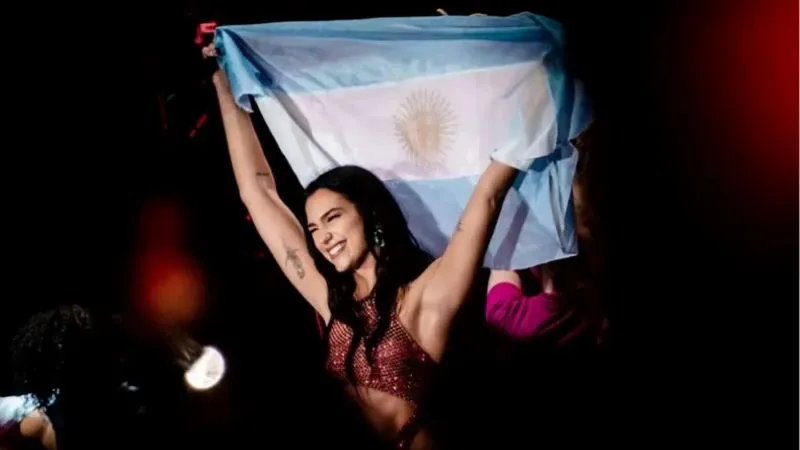dua-lipa-bandera-argentina