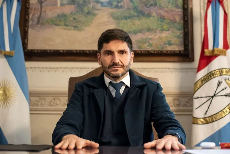 letra-p-maximiliano-pullaro