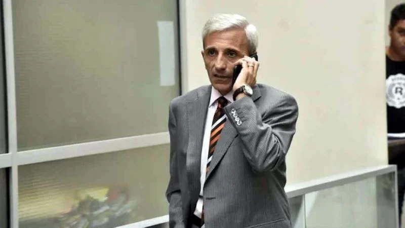 Carlos-Nayi