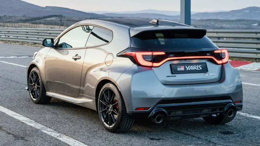 toyota gr yaris 2