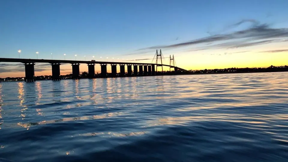 Puente_Rosario-Victoria_(amanecer)