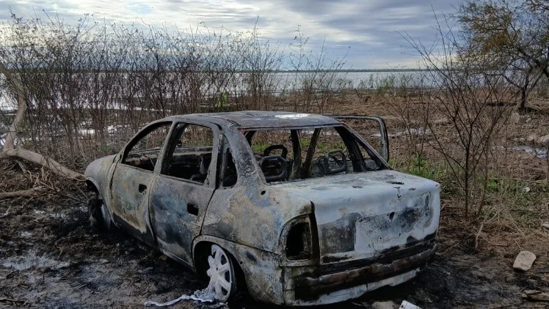 corsa_incendiado