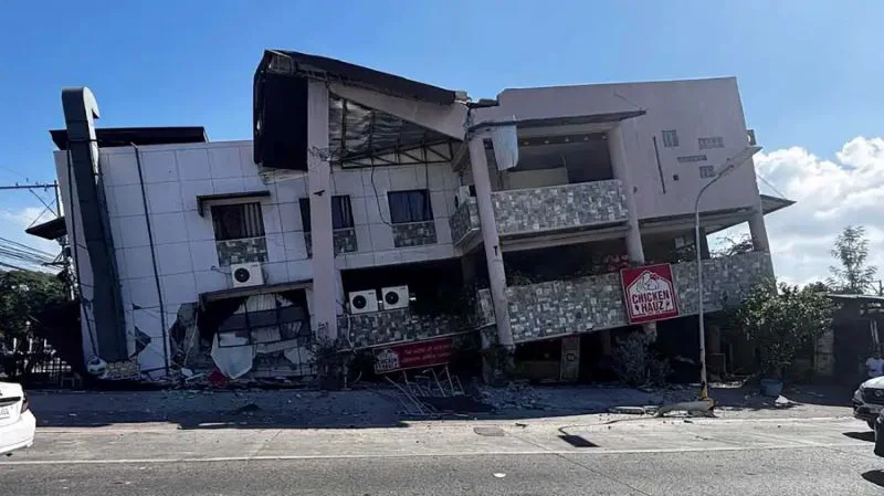 tsunami-en-filipinas2