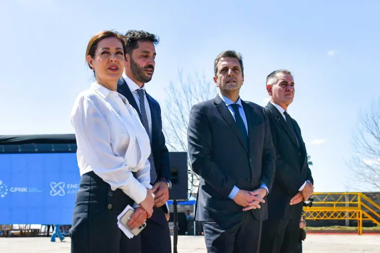 c4feb2801d04efa48a05d4b6c6ee2bd6_M