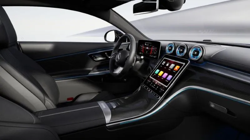 mercedes-benz-cle-300-4matic 2