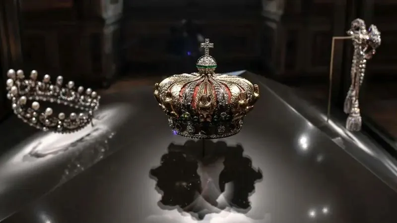 robo-joyas-louvre-francia 1