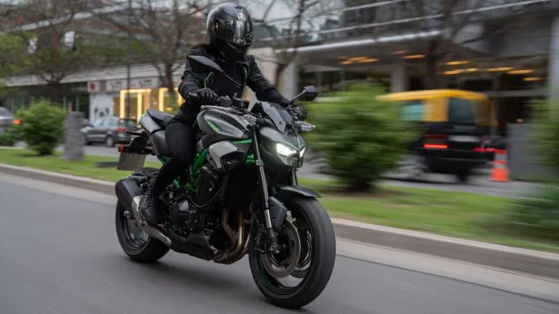 kawasaki-lanza-la-z900 1