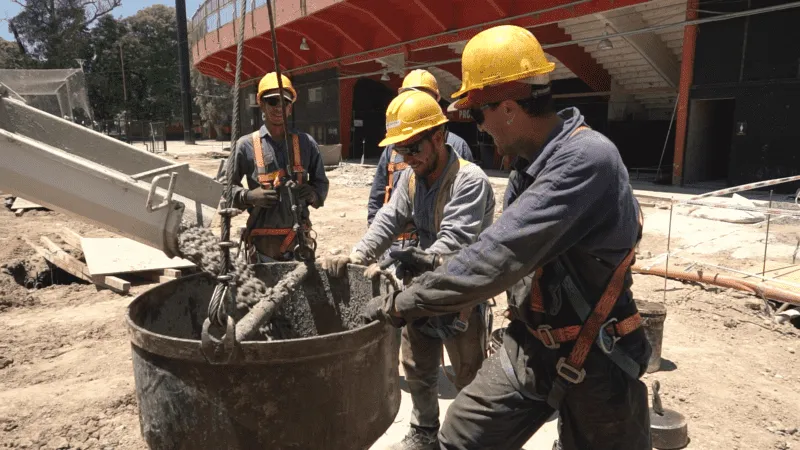 obreros.png_674994428