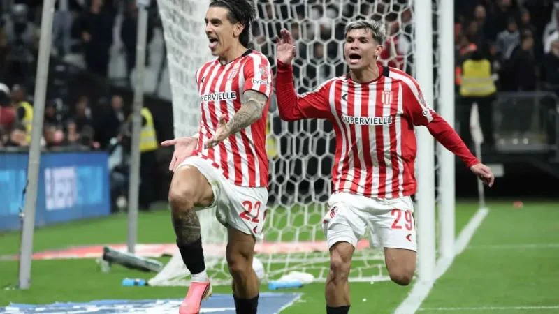 alexis-castro-festejo-de-gol-estudiantes
