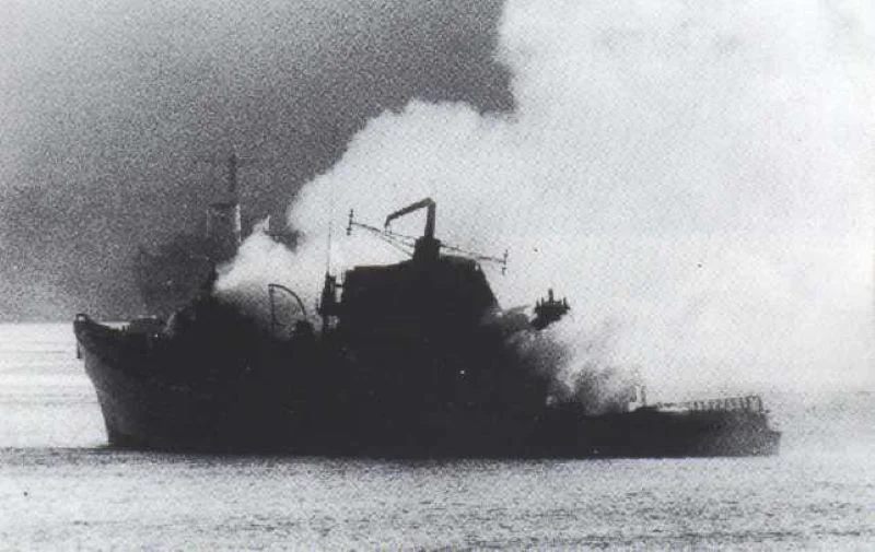Hundimiento del HMS Antelope 2