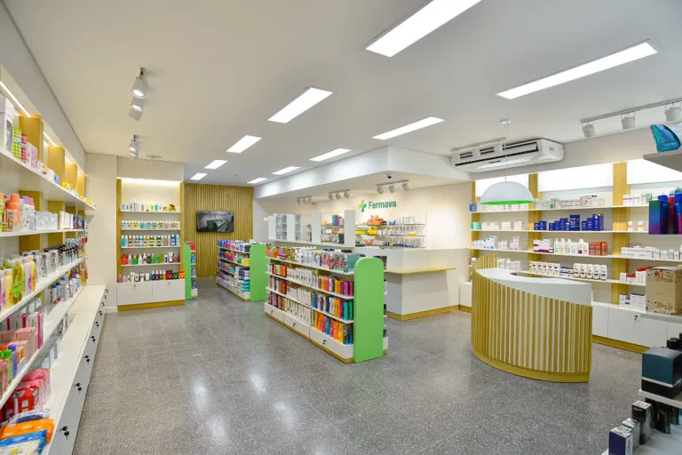 farmava-farmacia-avalian-rosario-farmacia-en-rosario-1-768x512