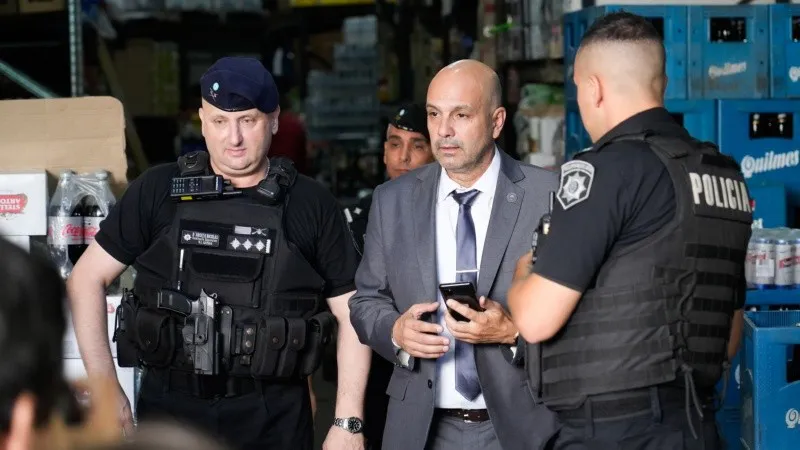 brilloni_policias.jpg_1756841869