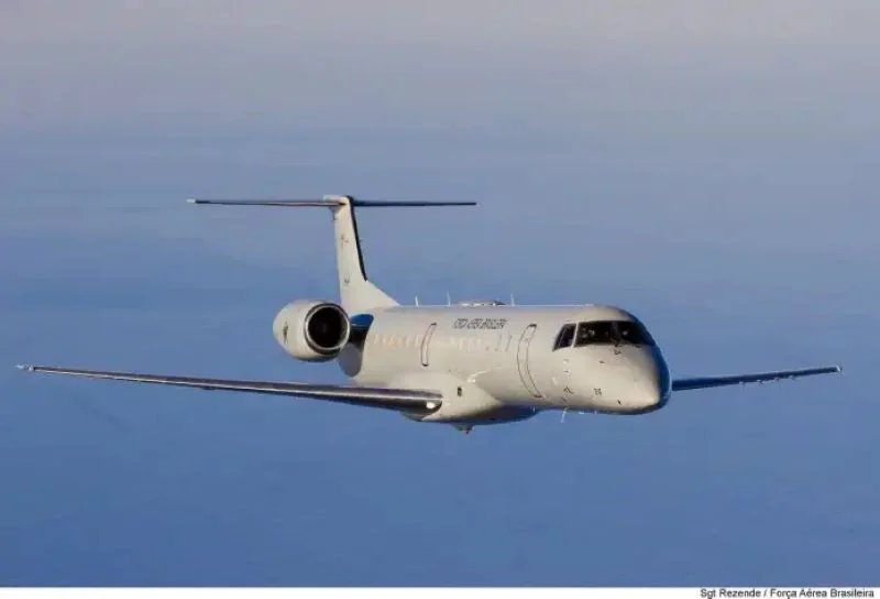 Embraer 2