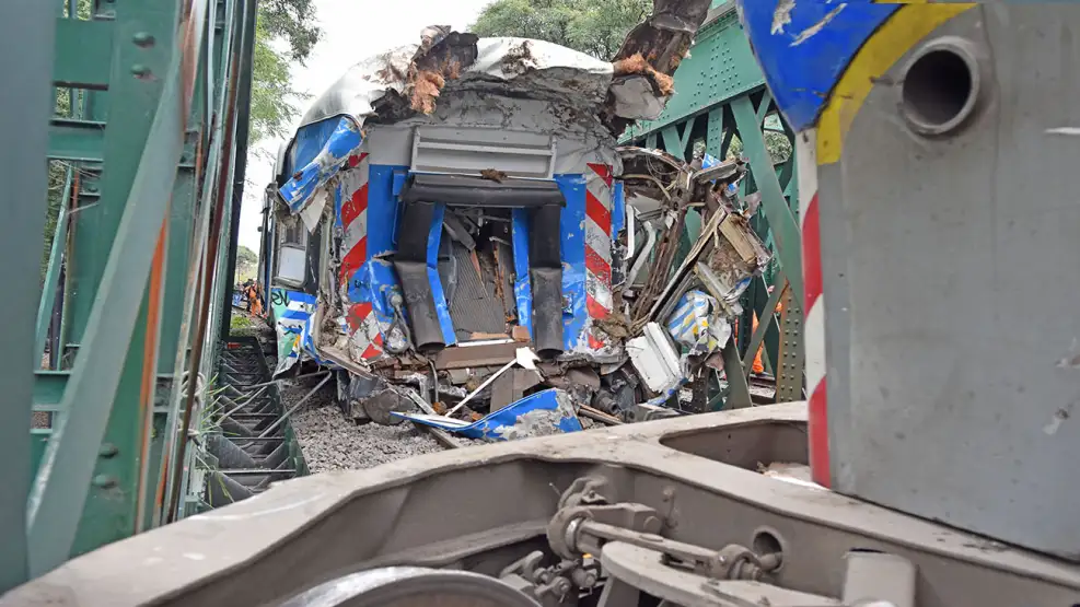 choque-y-descarrilamiento-del-tren-san-martin-en-palermo-20240511-1800121