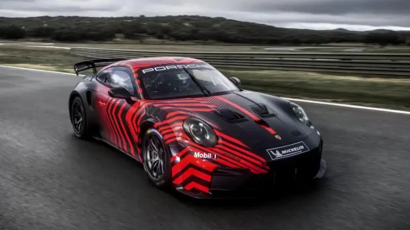 porsche-911-gt4-r 1