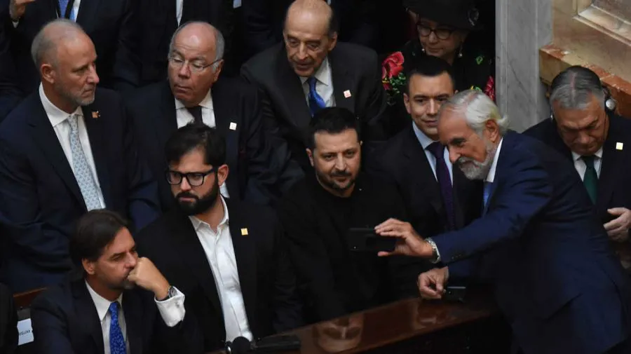 asuncion-presidencial-javier-milei-20231210-1716037