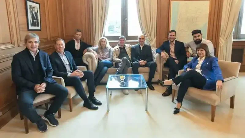 reunion_mesa_politica_del_gobierno_nacional